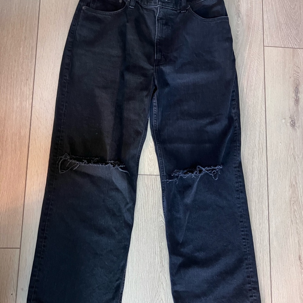 Women’s Abercrombie Black Distressed Jeans